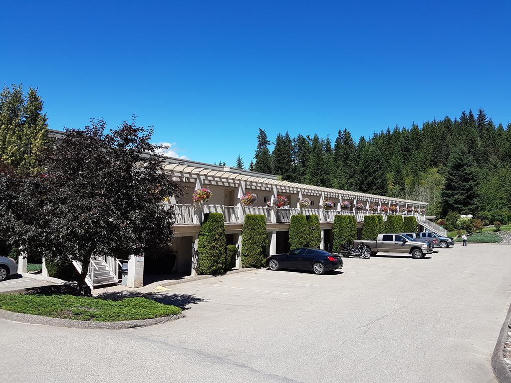 Hilltop Inn - Salmon Arm Buitenkant foto
