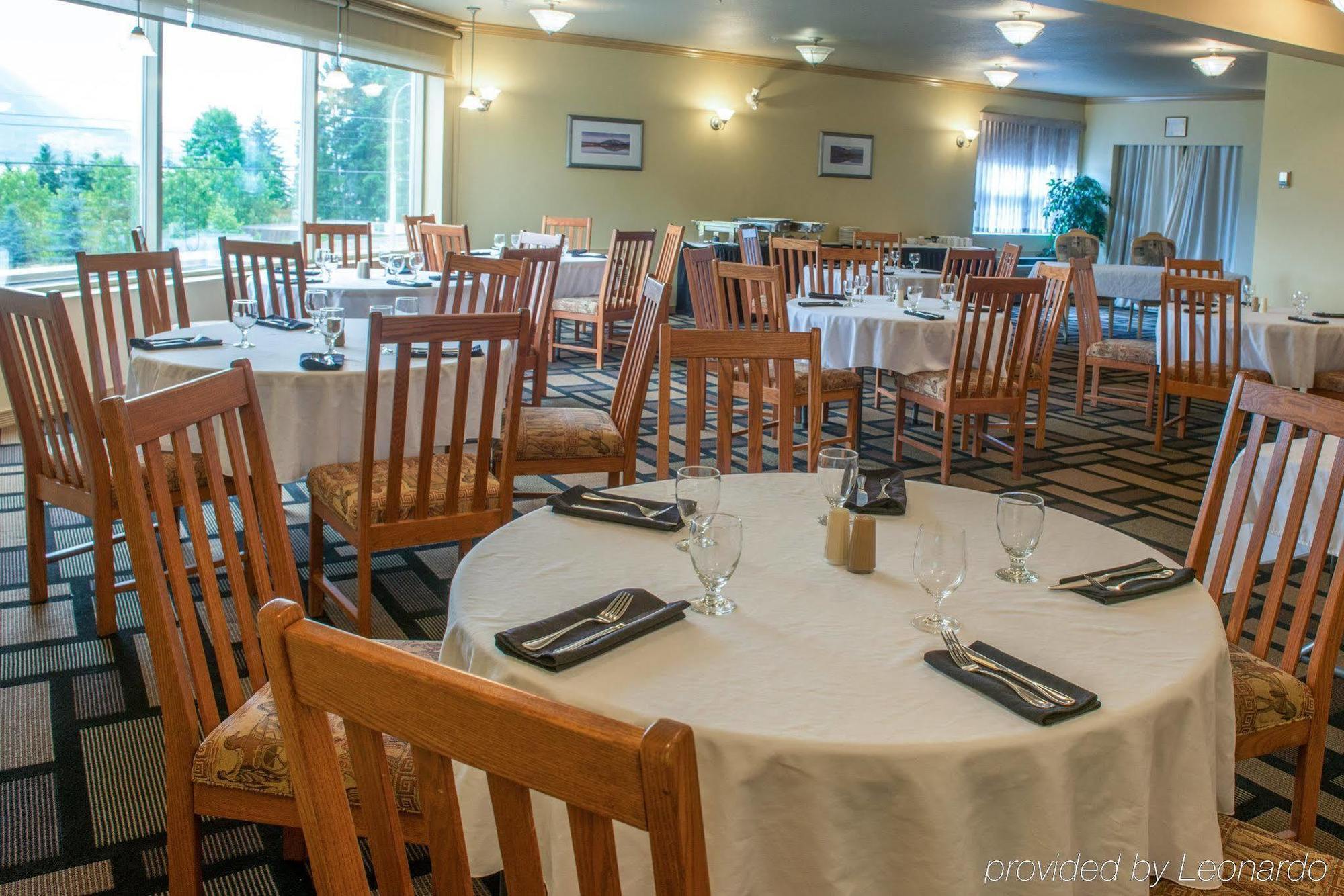 Hilltop Inn - Salmon Arm Buitenkant foto